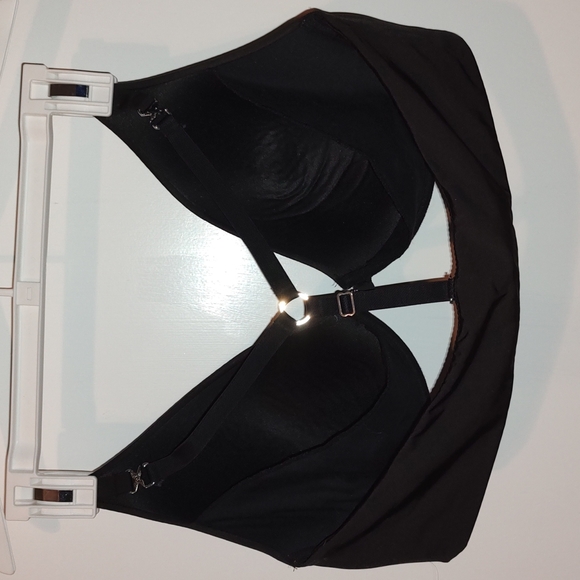 38 DD Frederick's bra - Picture 2 of 2